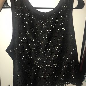 Gorgeous designed black Leith top!